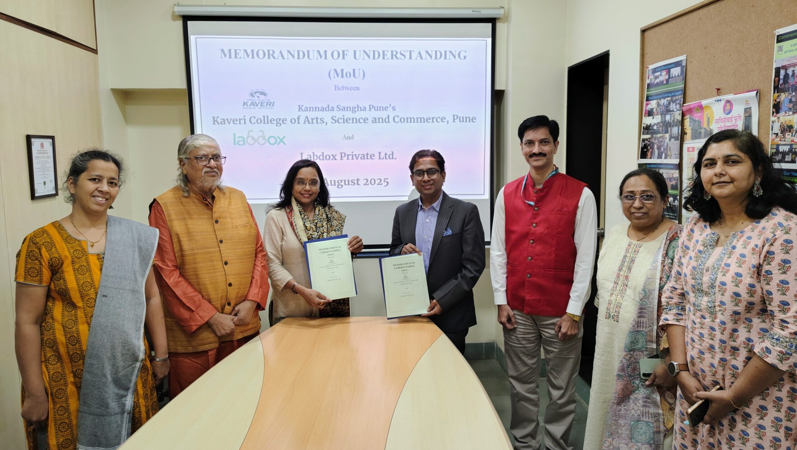 Kaveri College signed MOU with Labdox Private Ltd.